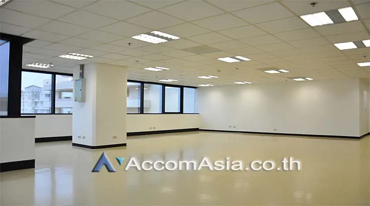 unit Office space For Rent in Ratchadaphisek, Bangkok  near MRT Ratchadaphisek (AA13768)
